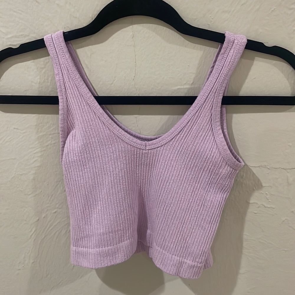 Urban cropped light purple ribbed tank
